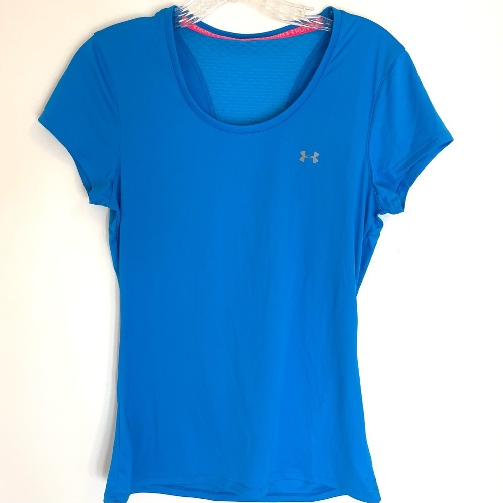 Like New Under Armour Womens running short sleeve shirt blue with mesh venting